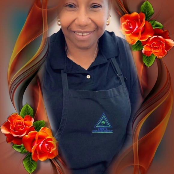 Meet your Posher, Julia - Picture 1 of 1